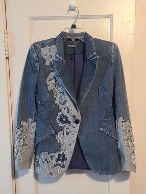 White House Black Market Women's Blue Denim Embroidered Blazer